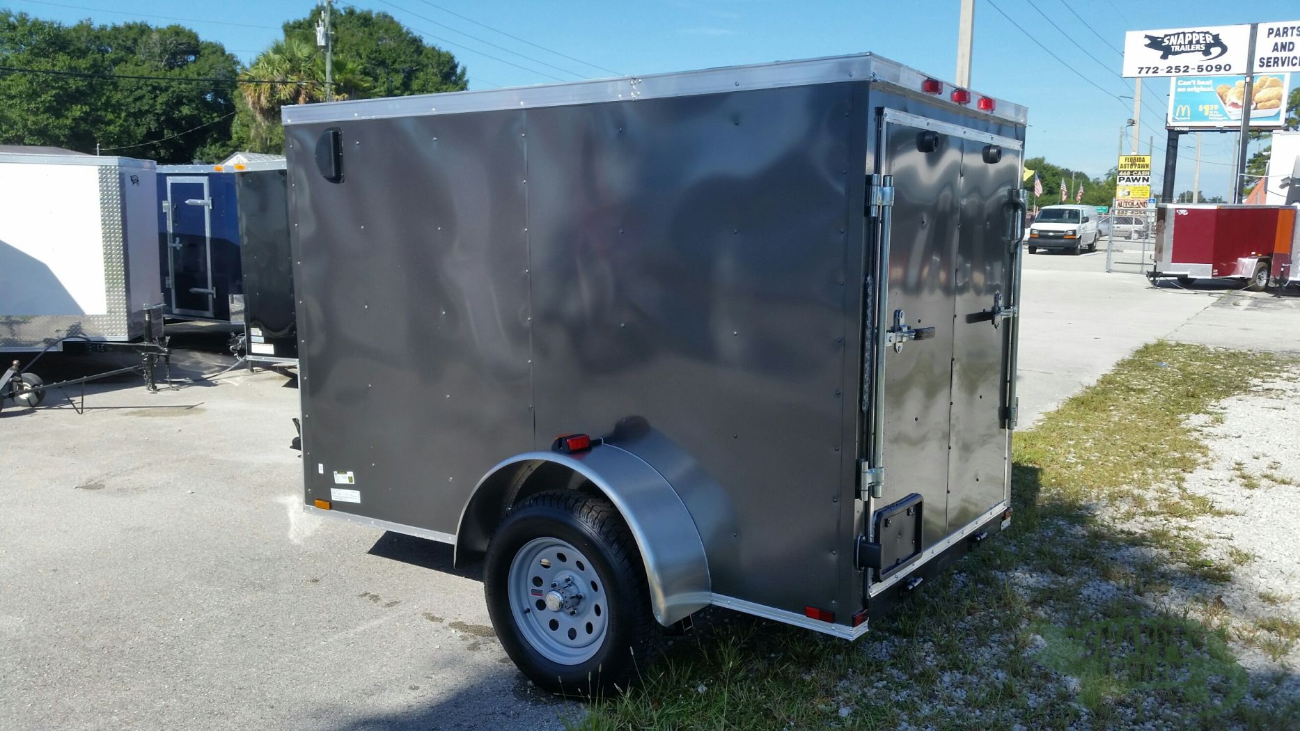 Quality Cargo 5x8 SA Trailer - Charcoal Gray, Ramp, Side Door, Side Vents - Image 5
