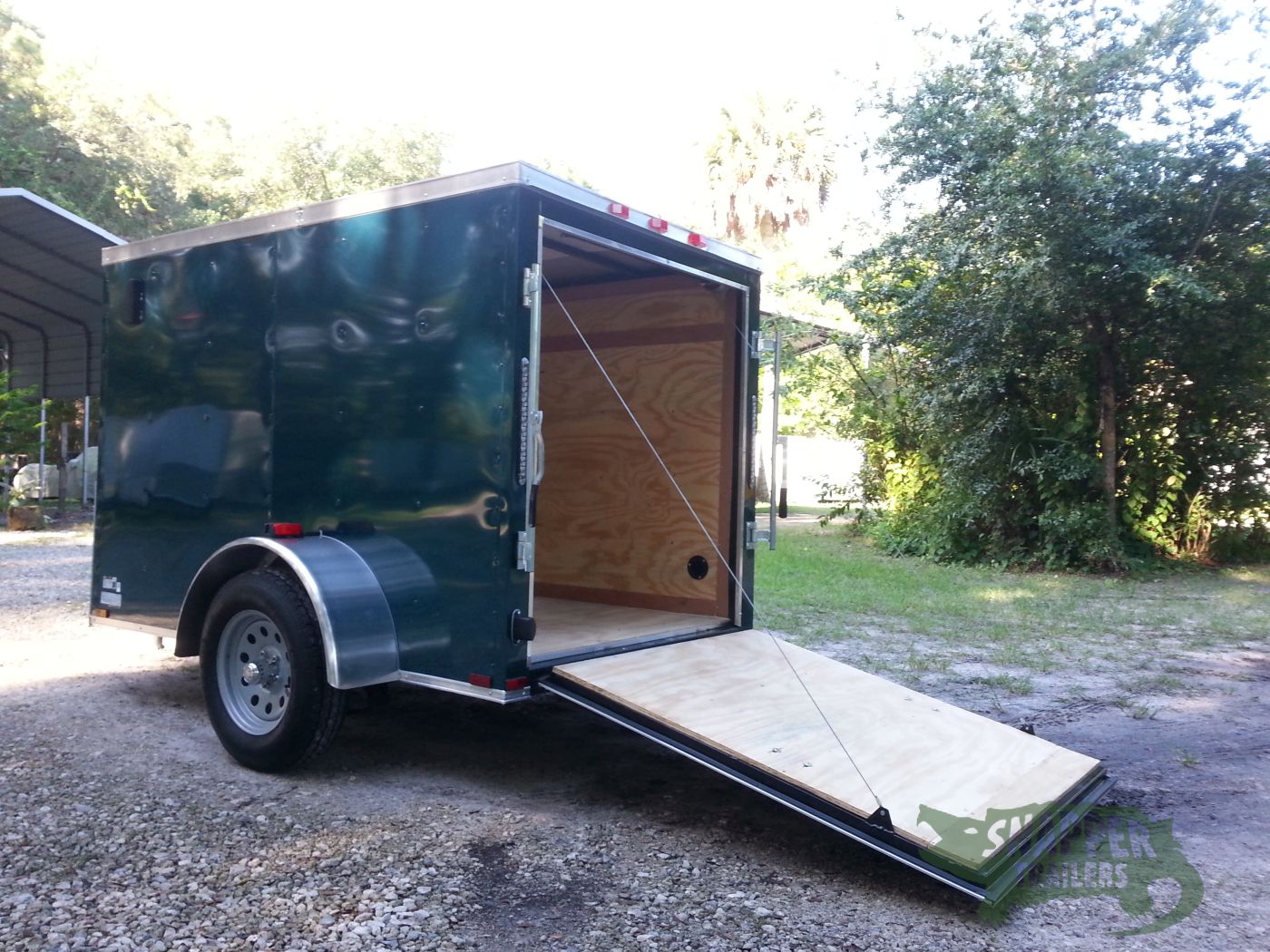 Quality Cargo 5x8 SA Trailer - Green, Ramp, Side Door, Side Vents - Image 5