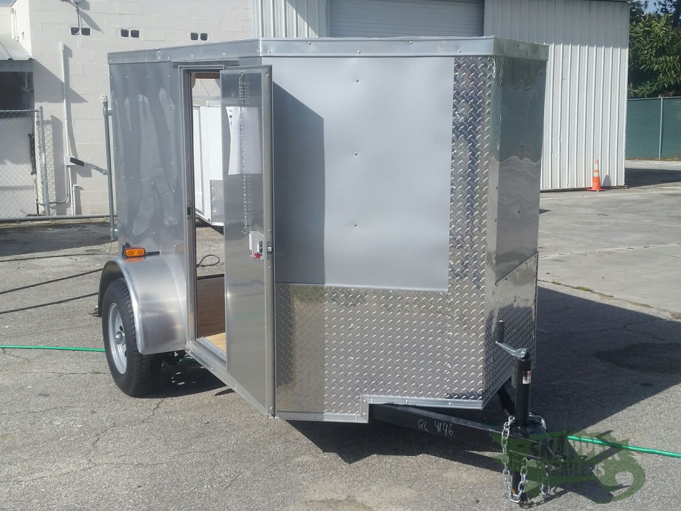 Quality Cargo 5x8 SA Trailer - Silver Frost, Ramp, Side Door, Side Vents - Image 12
