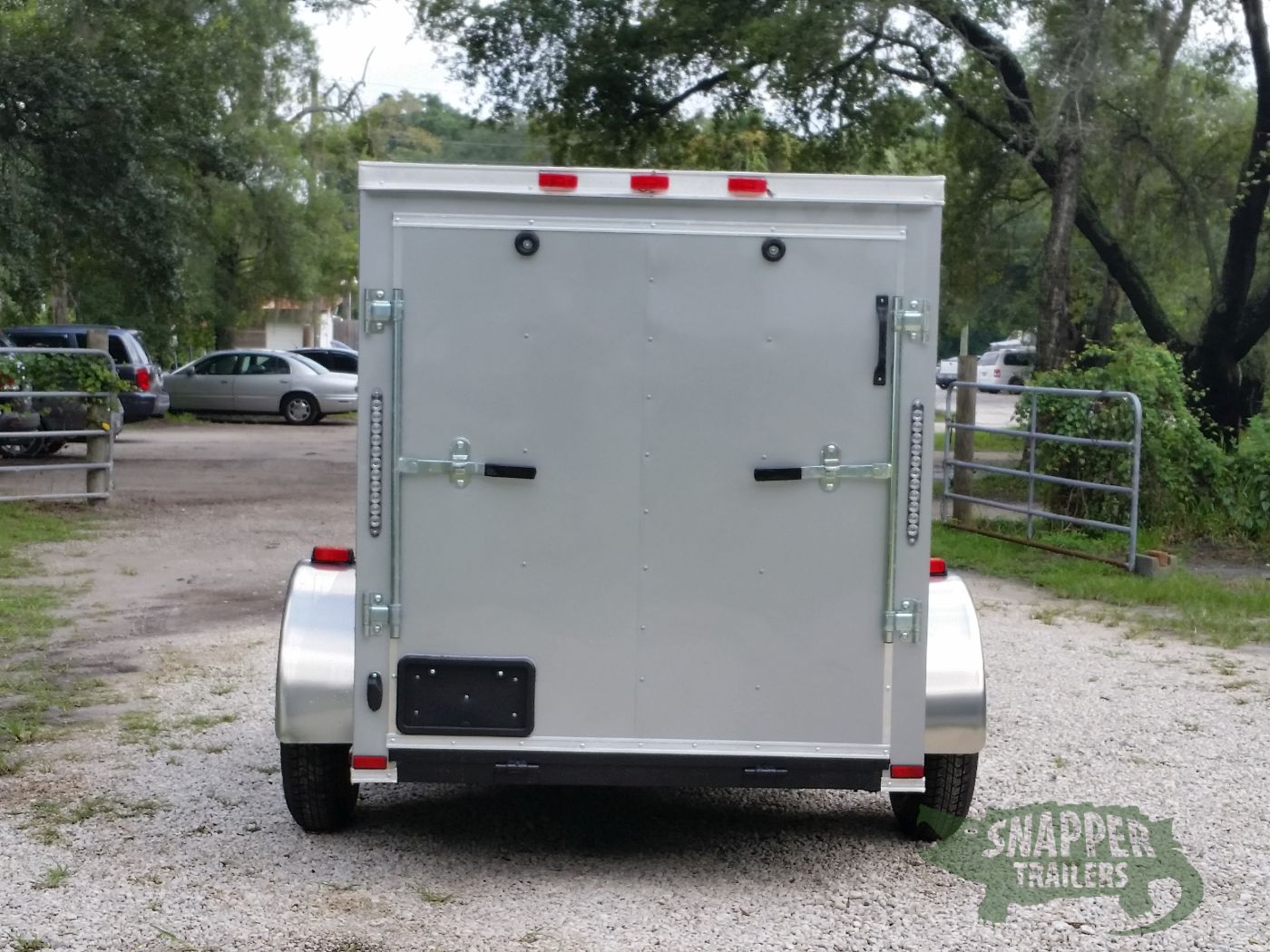 Quality Cargo 5x8 SA Trailer - Silver Frost, Ramp, Side Door, Side Vents - Image 7