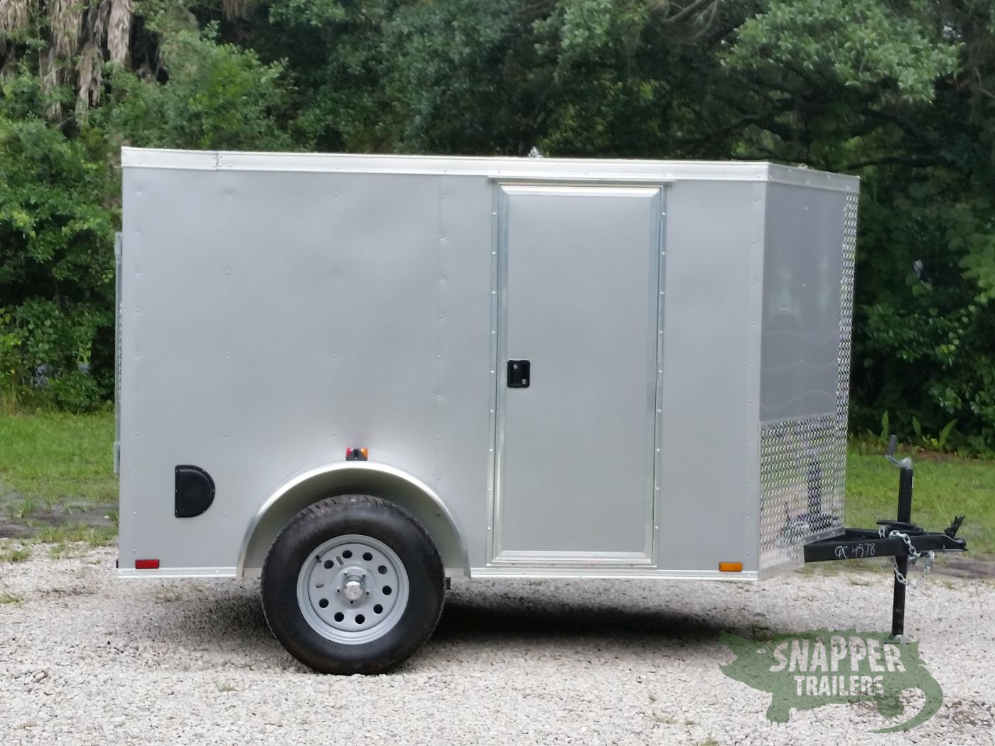 Quality Cargo 5x8 SA Trailer - Silver Frost, Ramp, Side Door, Side Vents