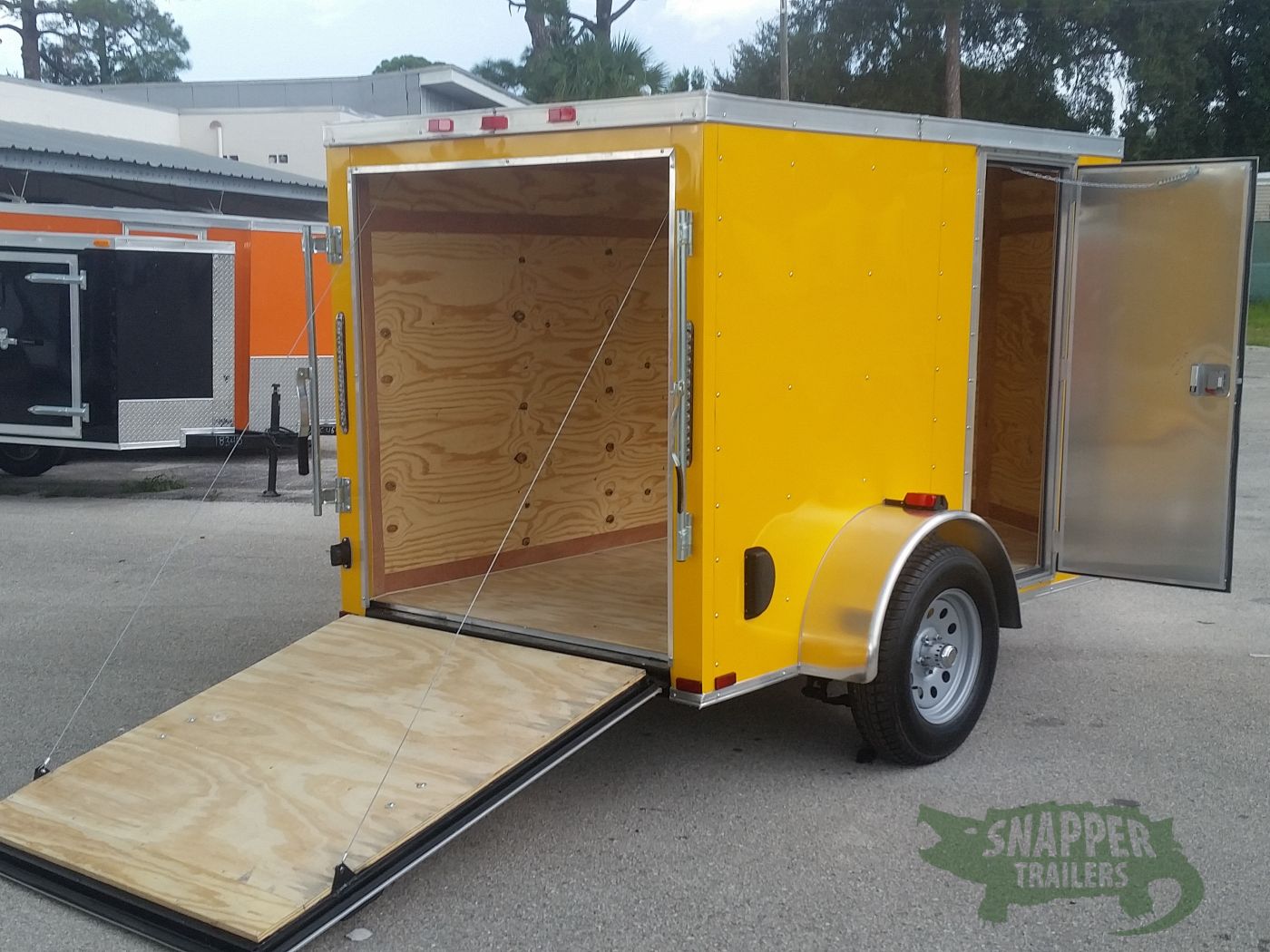 Quality Cargo 5x8 SA Trailer - Yellow, Ramp, Side Door, Side Vents - Image 8