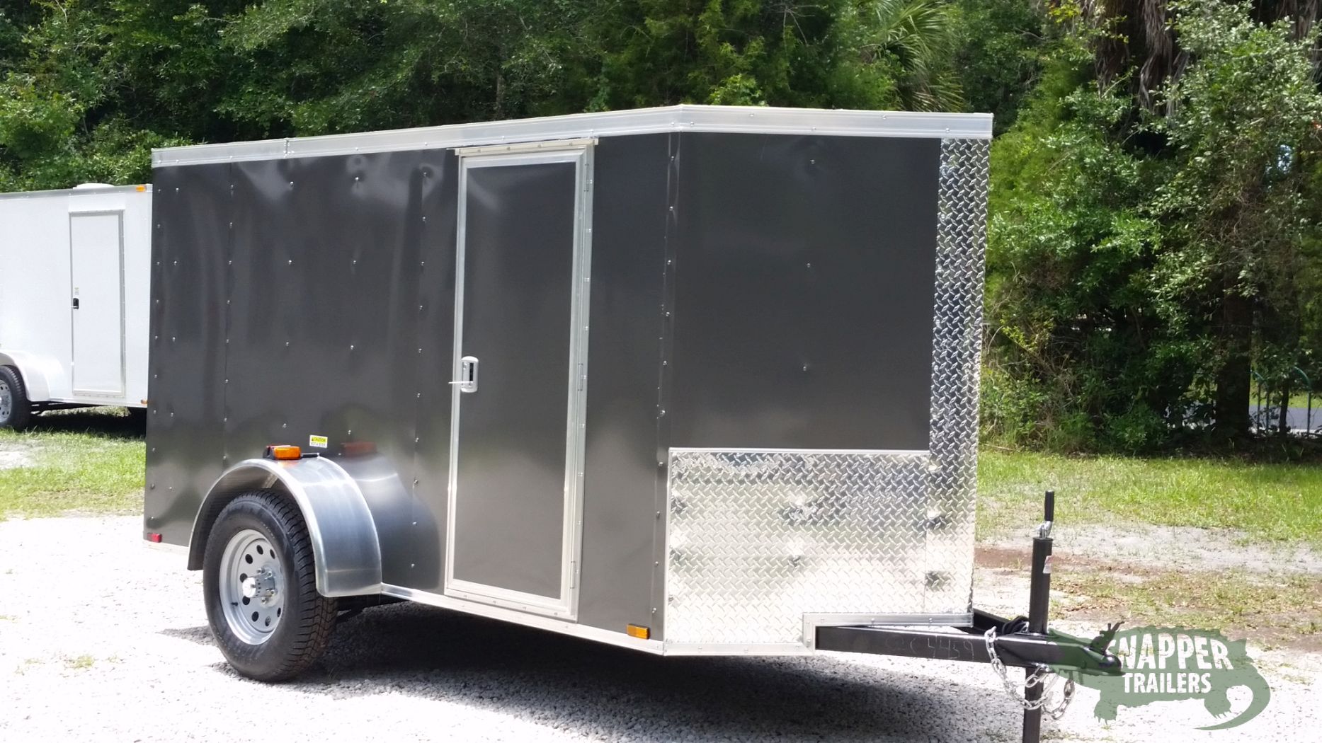 Quality Cargo 5x10 SA Trailer - Charcoal Grey, Ramp, Side Door, Roof Vent - Image 12