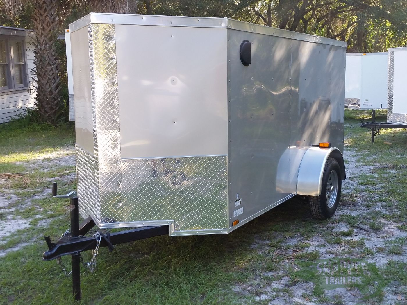 Quality Cargo 5x10 SA Trailer - Silver Frost, Ramp, Side Door, Side Vents - Image 2