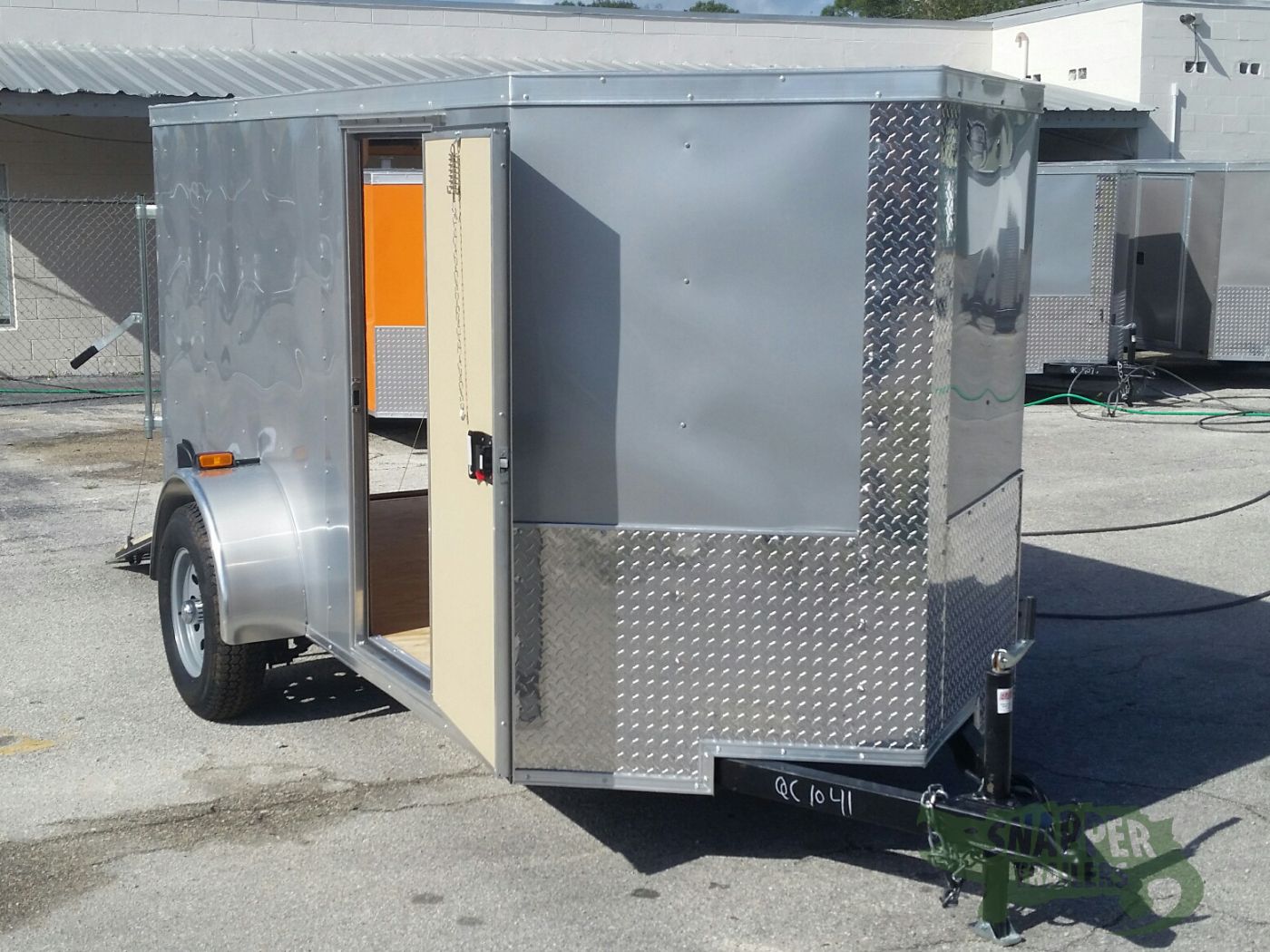 Quality Cargo 5x10 SA Trailer - Silver Frost, Ramp, Side Door, Side Vents - Image 12