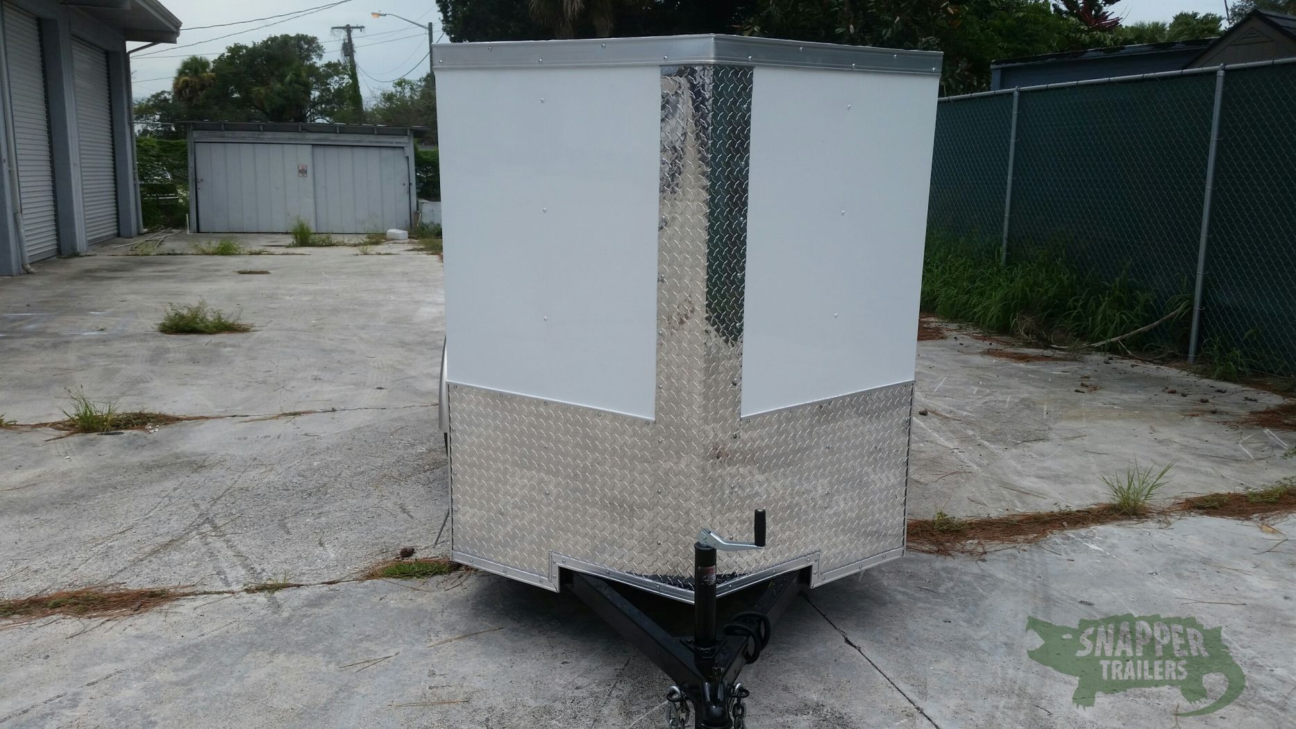 Quality Cargo 5x10 SA Trailer - White, Ramp, Side Door, Side Vents - Image 13