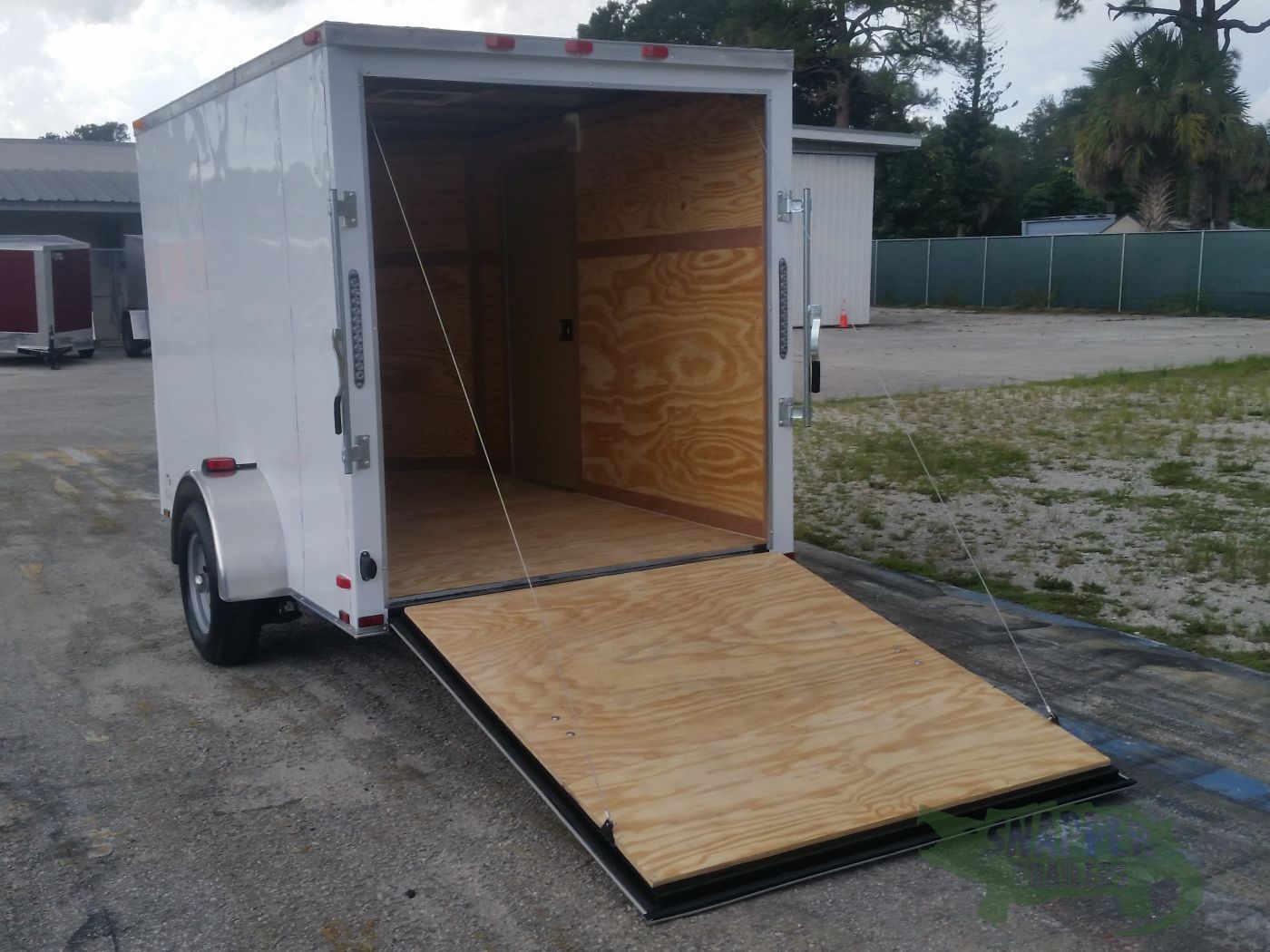 Quality Cargo 6x10 SA Trailer - White, Ramp, Side Door, Extra Height - Image 4