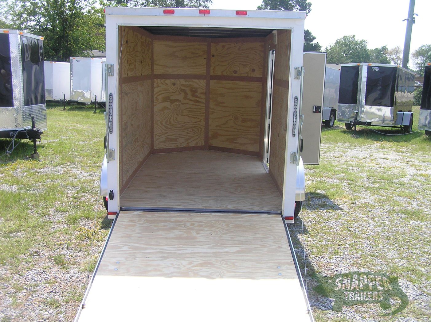 Quality Cargo 6x10 SA Trailer - White, Ramp, Side Door, Extra H, Stab Jacks - Image 6