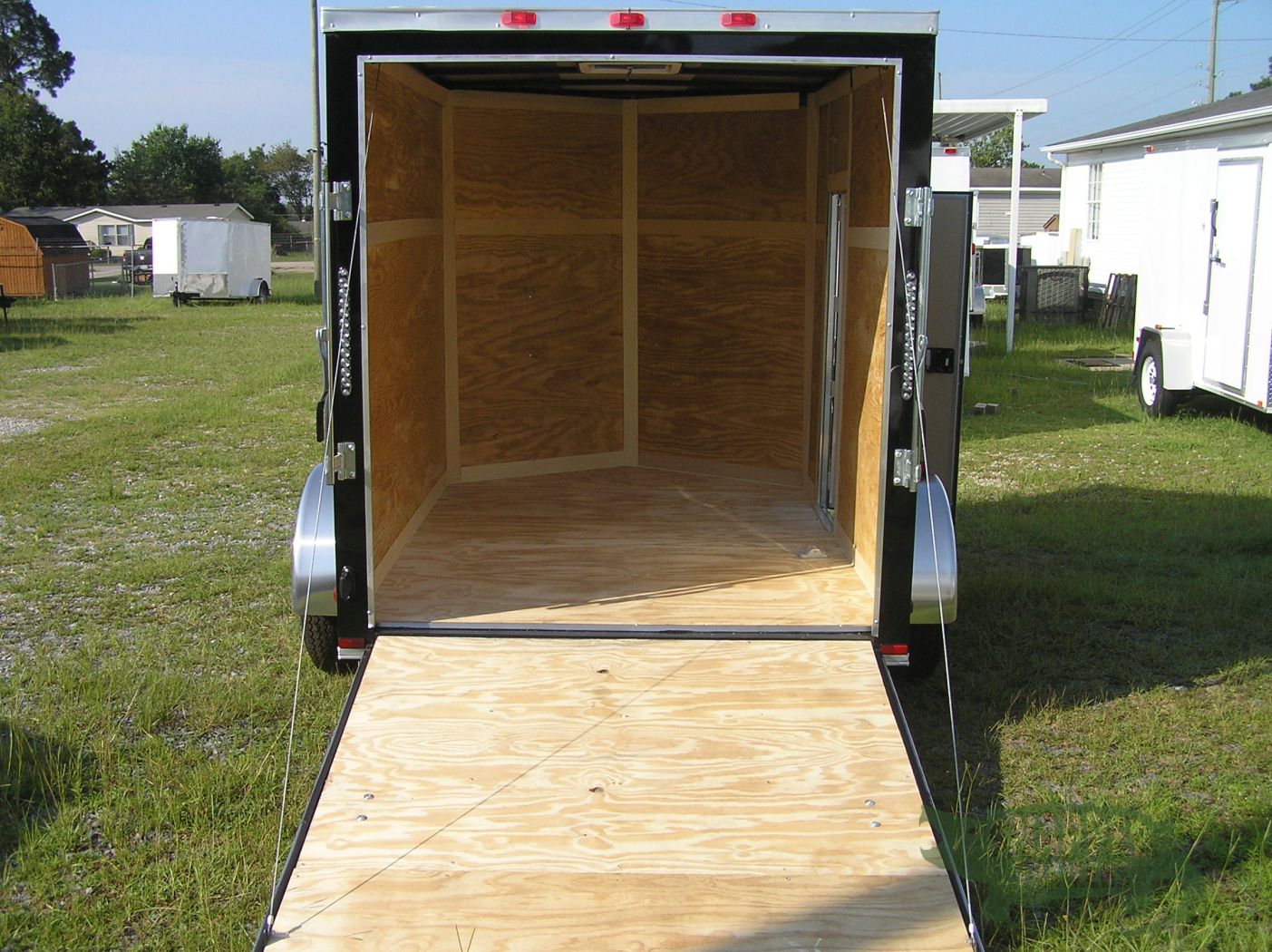 Quality Cargo 6x8 SA Trailer - Black, Ramp, Side Door, Extra Height - Image 6