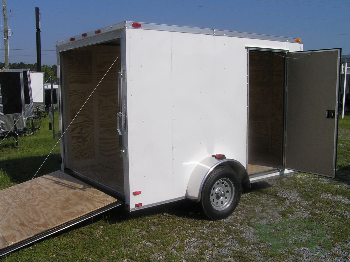 Quality Cargo 7x10 SA Trailer - White, Ramp, Side Door, Extra Height, Electric Brakes - Image 8