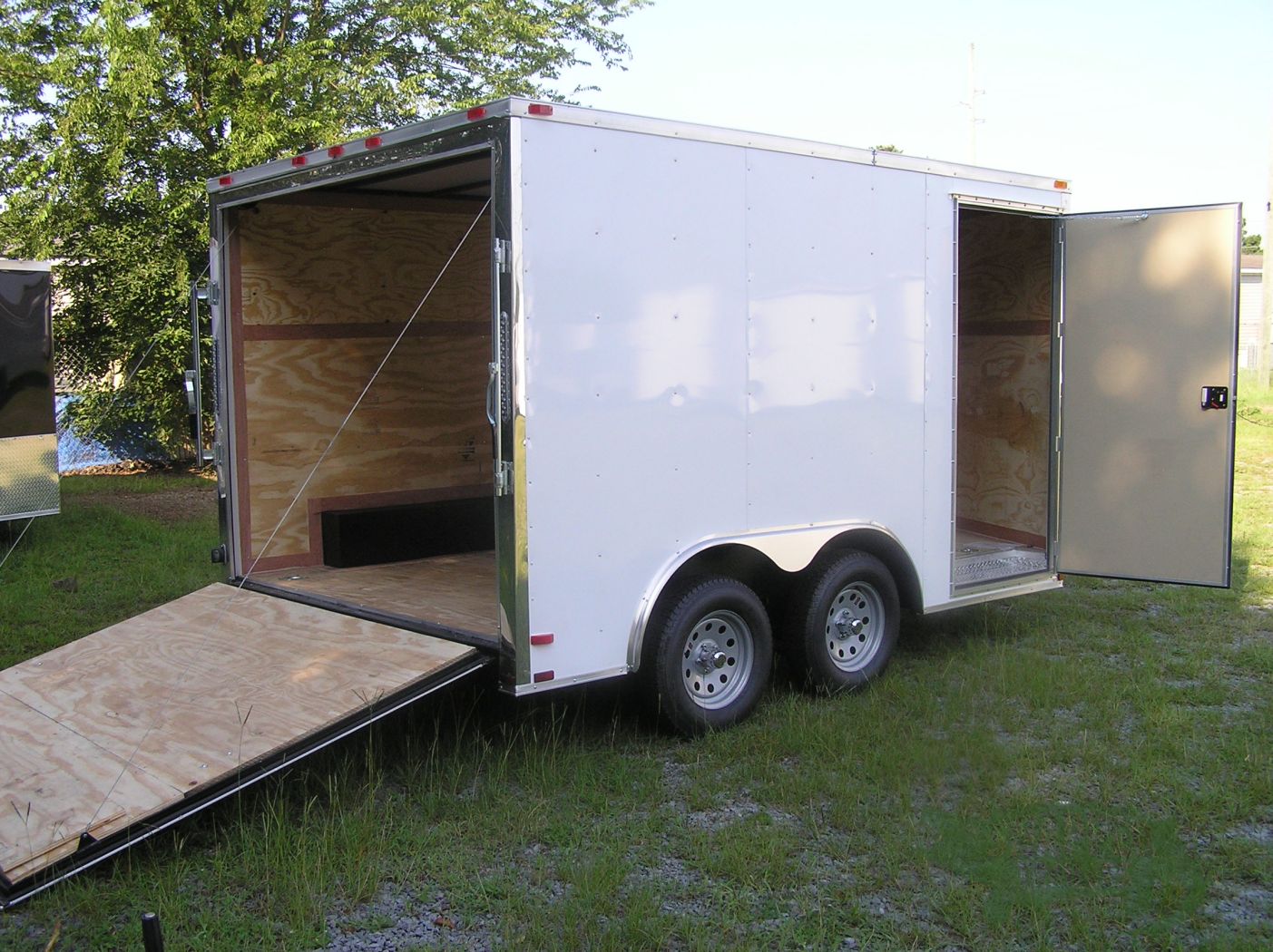 Quality Cargo 8.5x12 TA Trailer - White, Ramp, Side Door, and D-Rings - Image 8