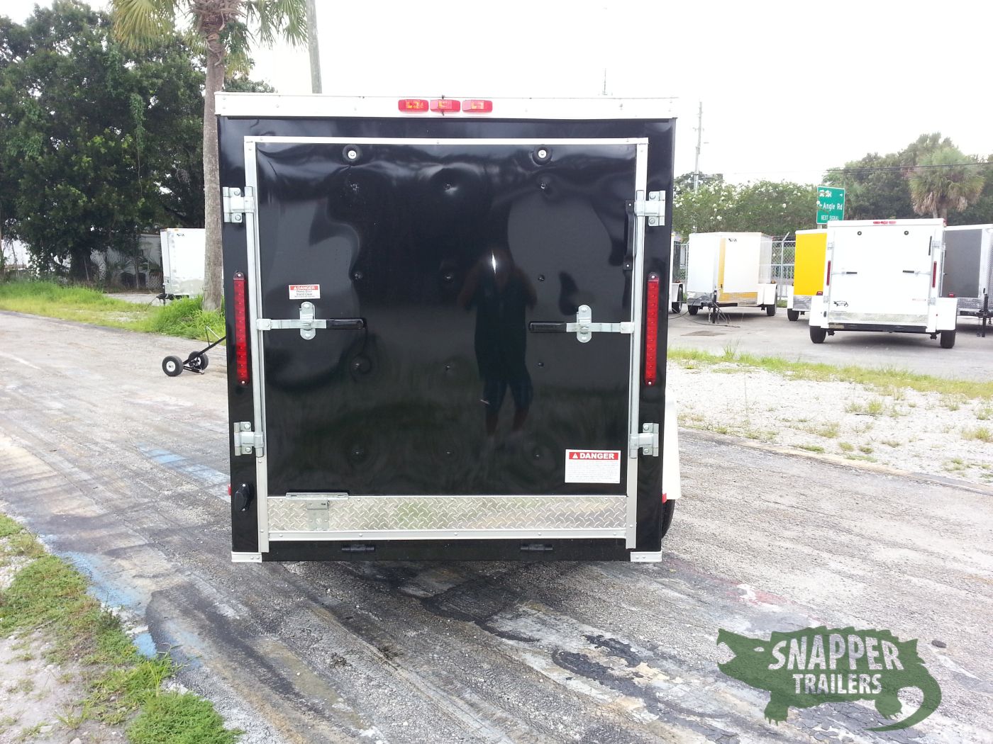 South Georgia Cargo 5x10 SA Trailer - Black, Ramp, Side Door, D-Rings - Image 5