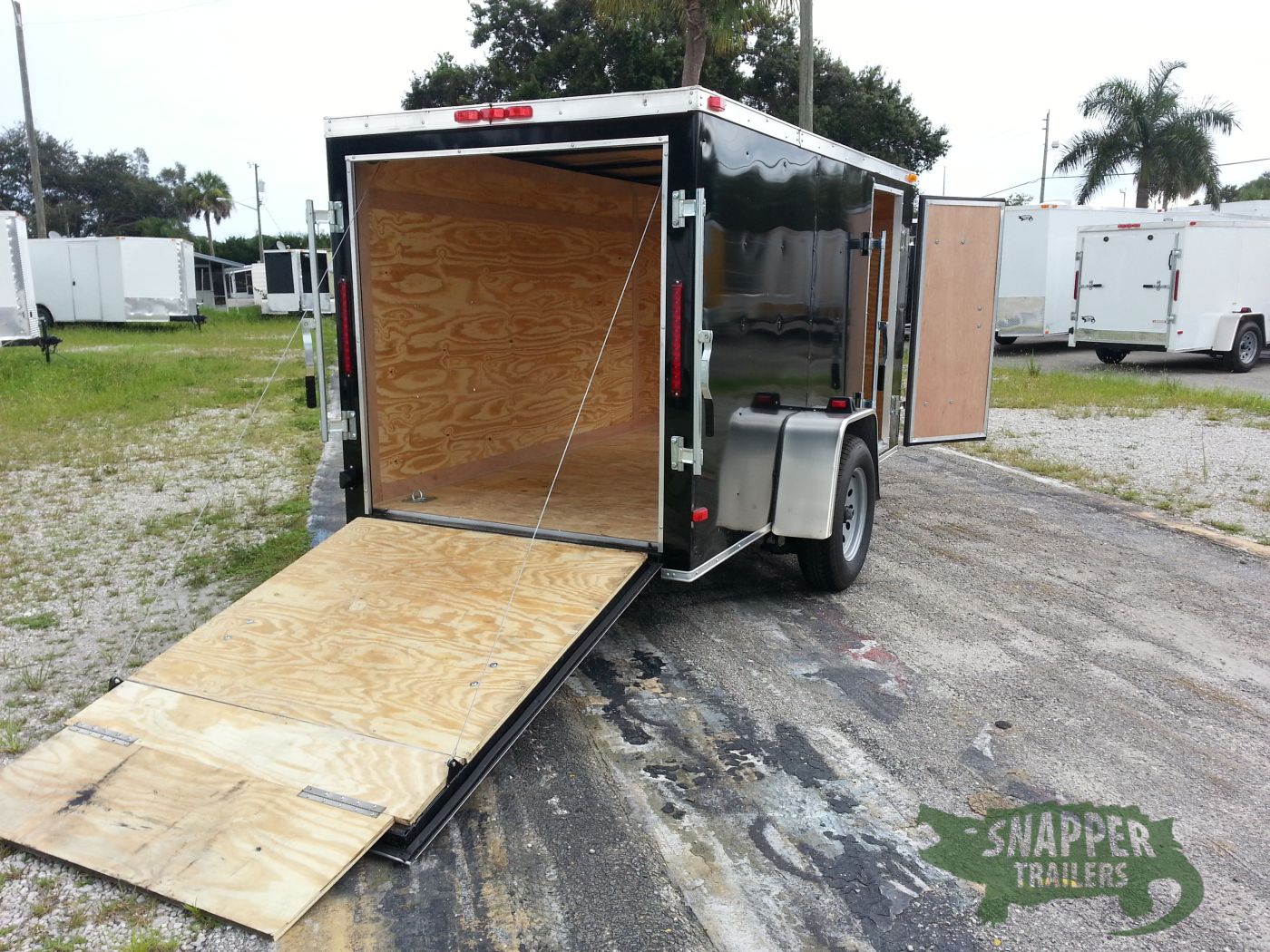 South Georgia Cargo 5x10 SA Trailer - Black, Ramp, Side Door, D-Rings - Image 11
