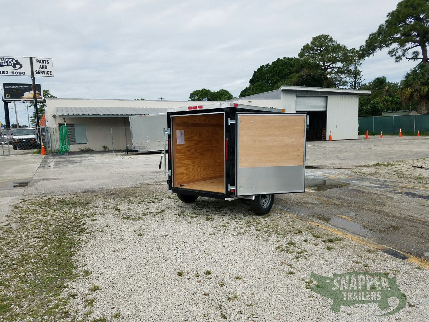 South Georgia Cargo 5x6 SA Trailer - Black, Single Door - Image 8