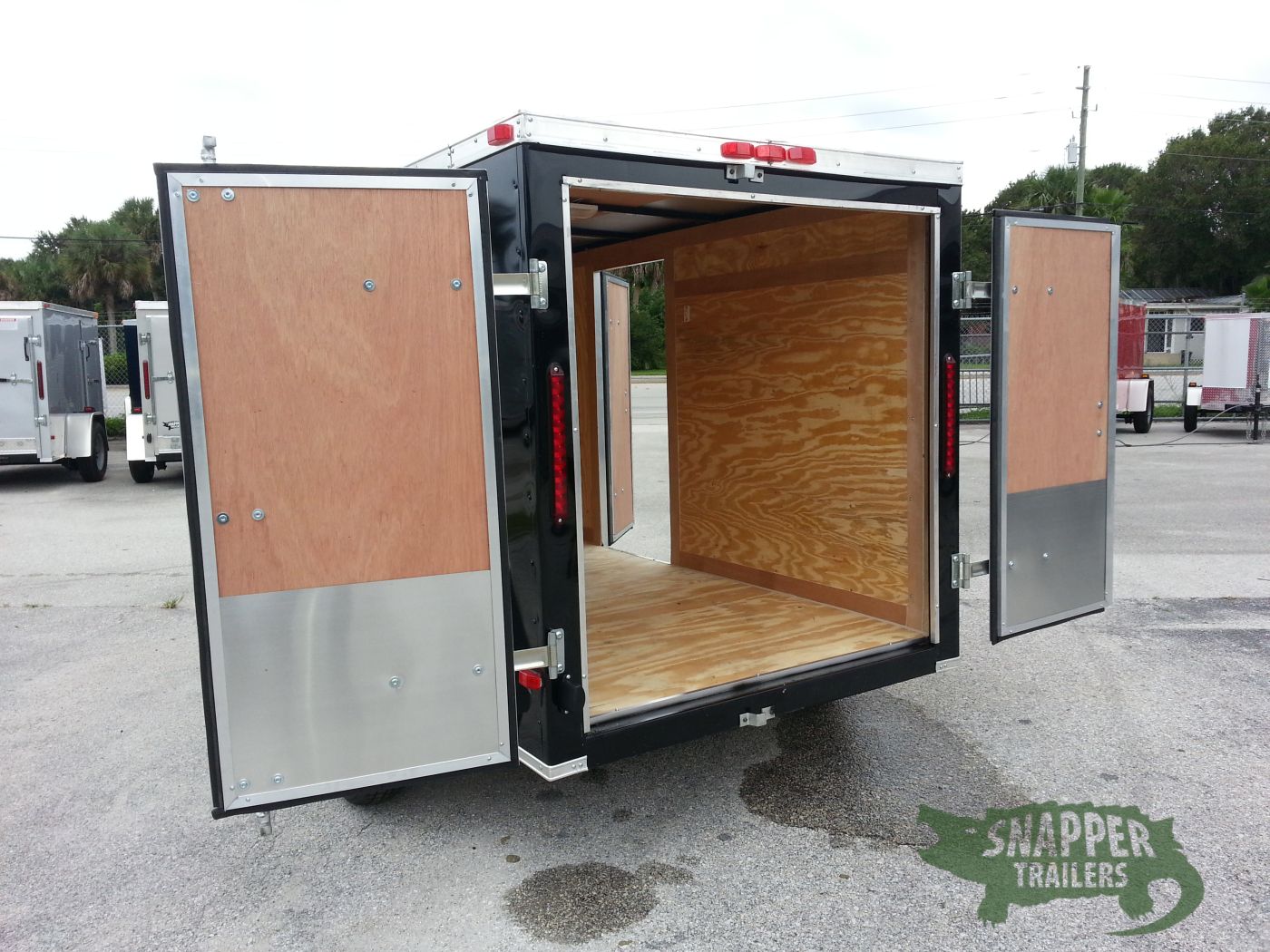 South Georgia Cargo 5x8 SA Trailer - Black, Double Doors, Side Door - Image 3