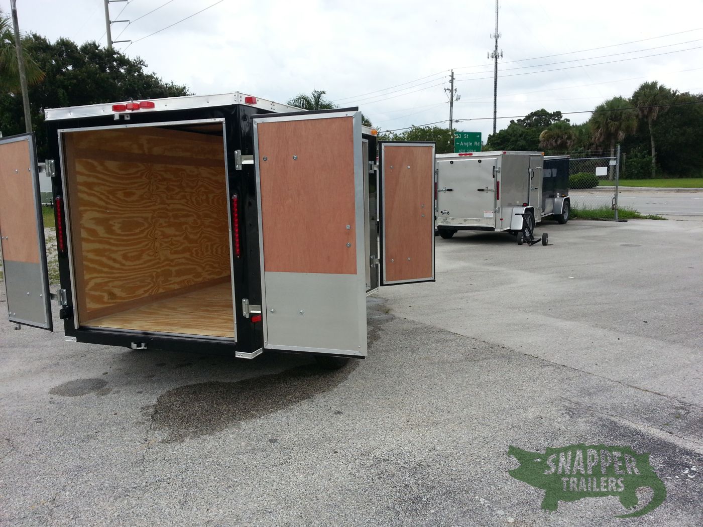 South Georgia Cargo 5x8 SA Trailer - Black, Double Doors, Side Door - Image 7