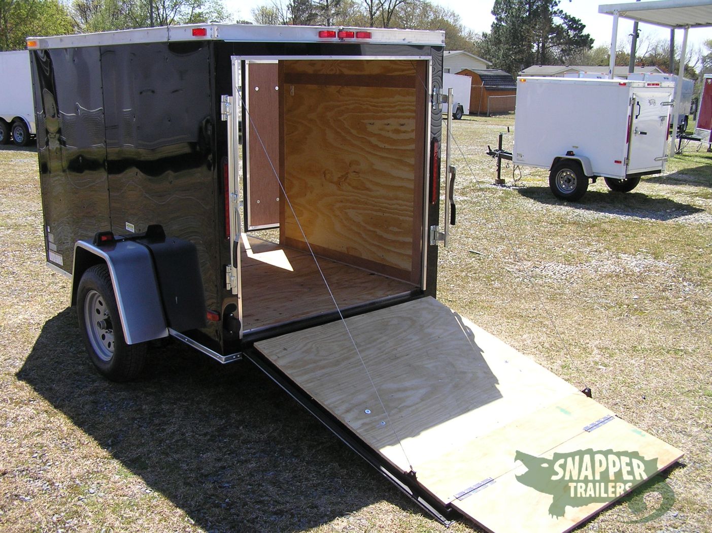 South Georgia Cargo 5x8 SA Trailer - Black, Ramp, Side Door - Image 4