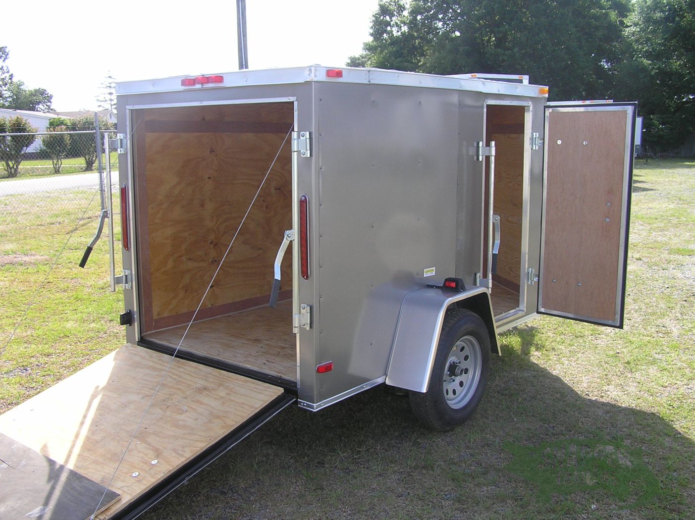 South Georgia Cargo 5x8 SA Trailer - Pewter, Ramp, Side Door - Image 8