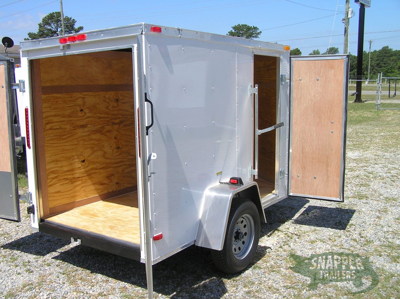 South Georgia Cargo 5x8 SA Trailer - White, Double Doors, Side Door, Extra Height - Image 8