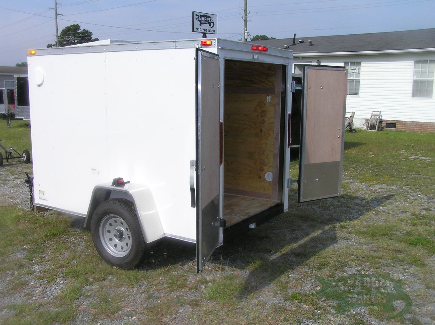 South Georgia Cargo 5x8 SA Trailer - White, Double Doors, Extra Height, Side Vents - Image 4