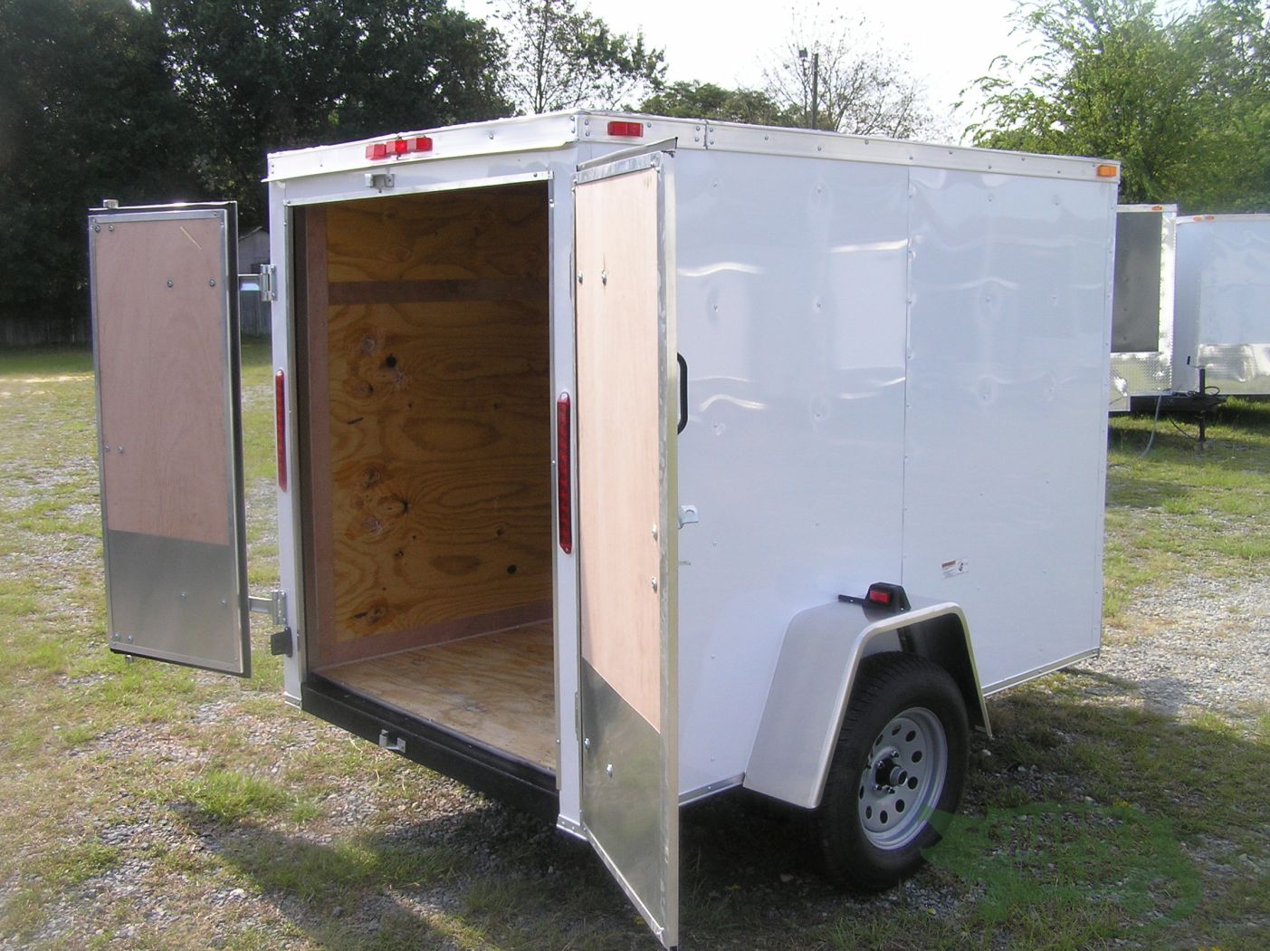 South Georgia Cargo 5x8 SA Trailer - White, Double Doors, Extra Height, Side Vents - Image 8