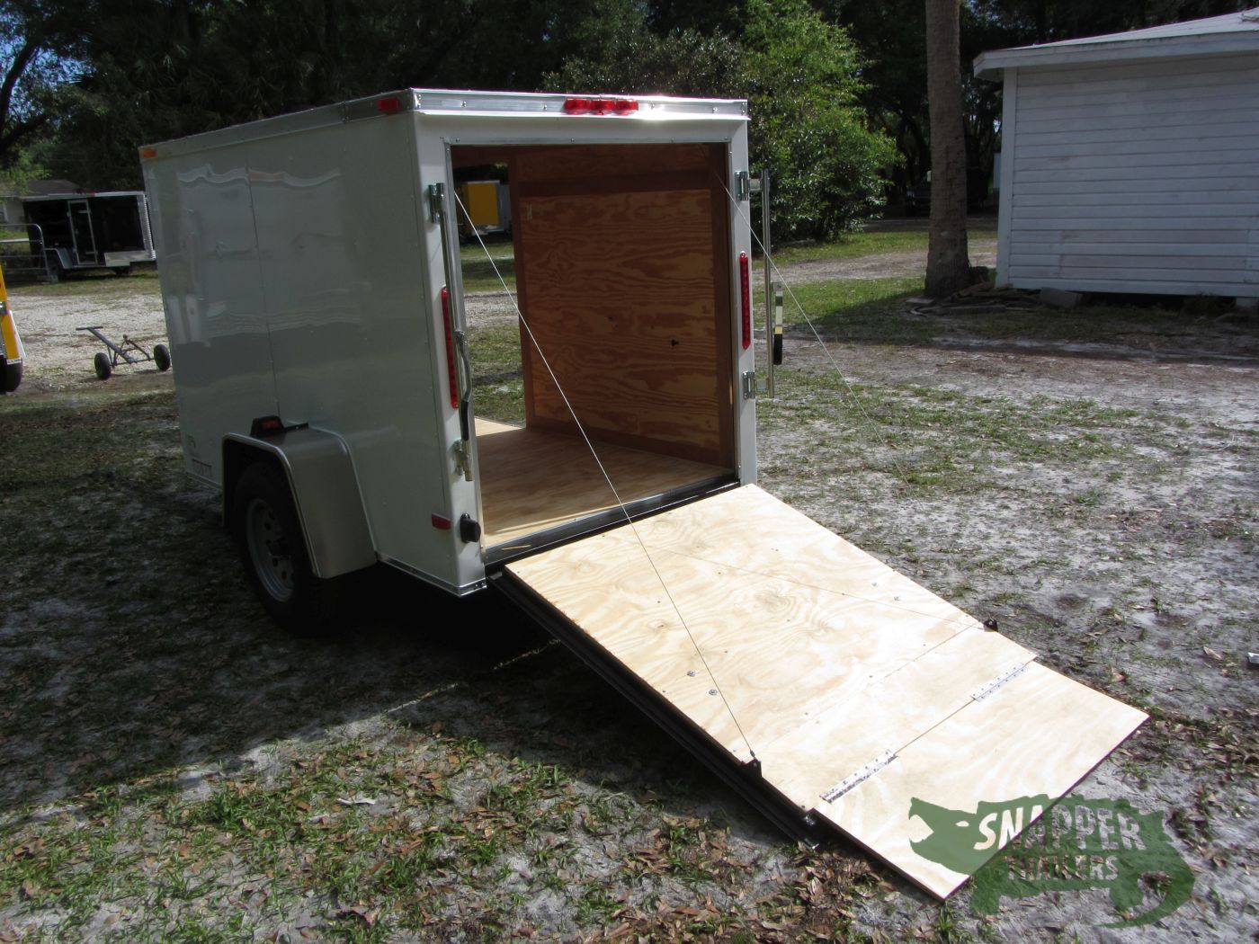 South Georgia Cargo 5x8 SA Trailer - White, Ramp, Side Door - Image 5