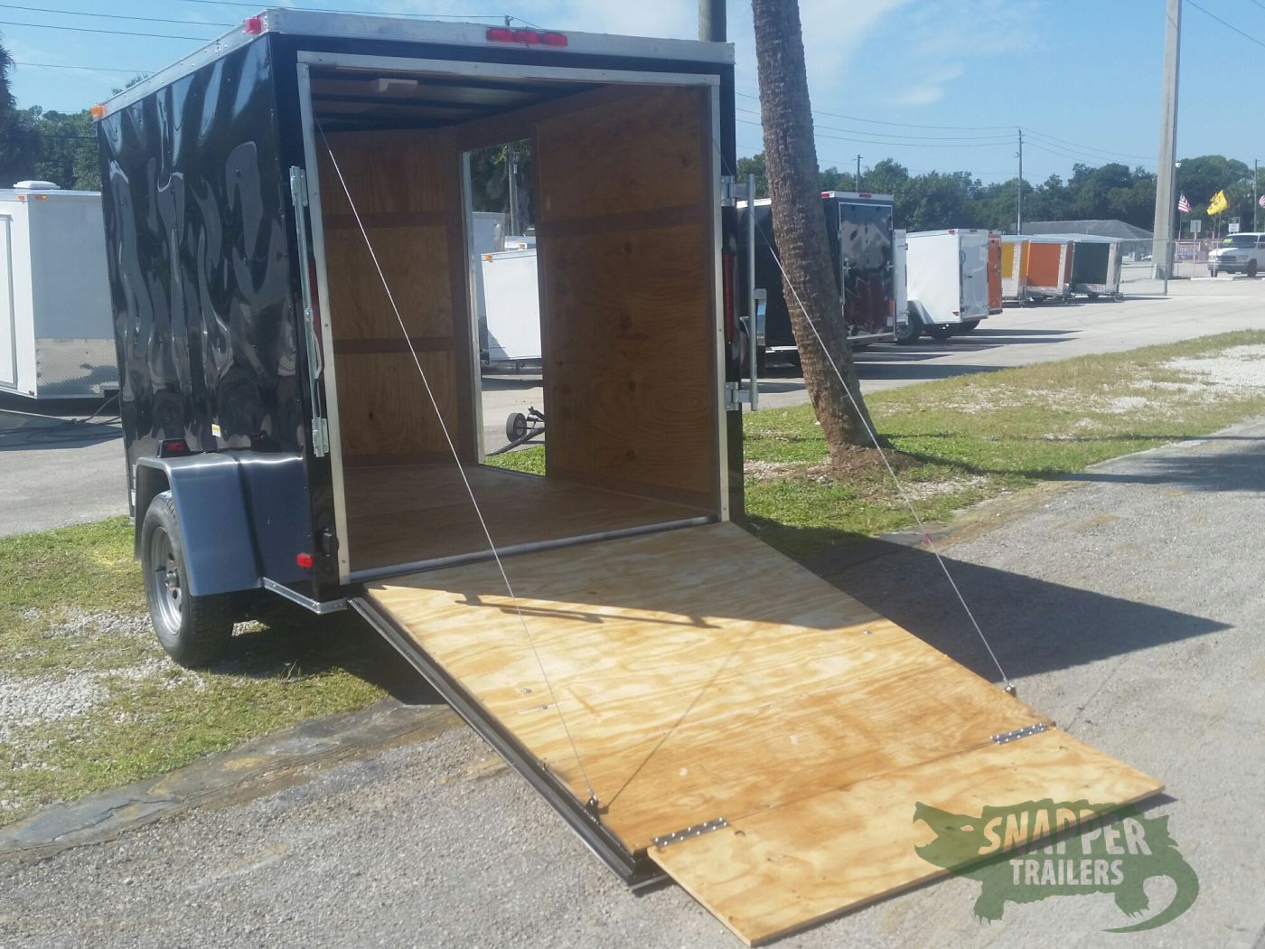 South Georgia Cargo 6x8 SA Trailer - Black, Ramp, Side Door - Image 4