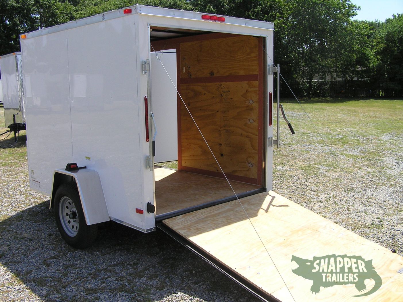 South Georgia Cargo 6x8 SA Trailer - White, Ramp, Side Door, D-Rings - Image 2