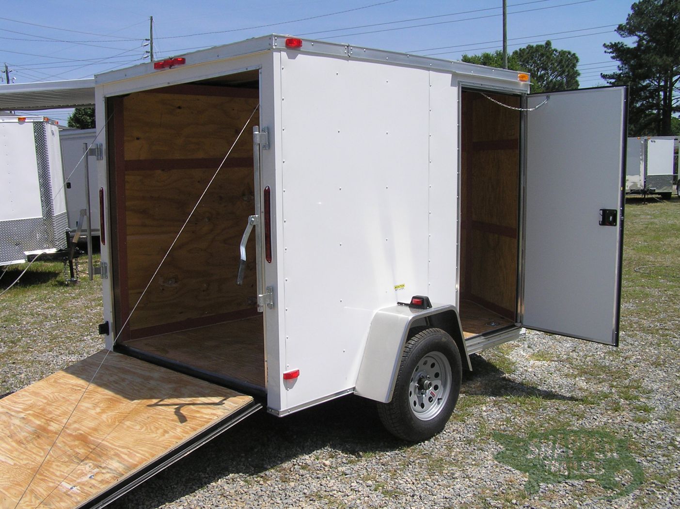 South Georgia Cargo 6x8 SA Trailer - White, Ramp, Side Door, D-Rings - Image 10