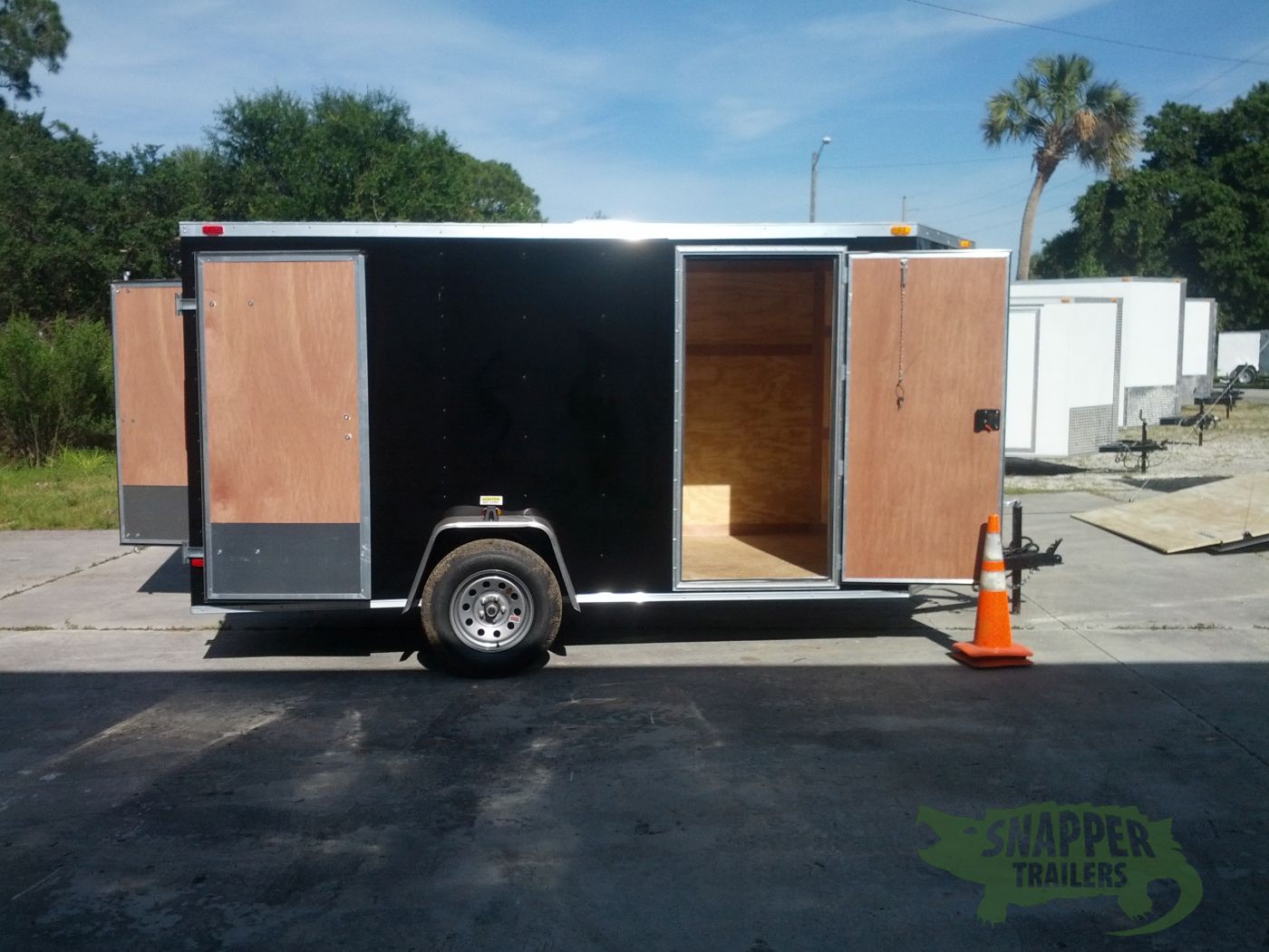South Georgia Cargo 6x12 SA Trailer - Black, Double Doors, Side Door - Image 10