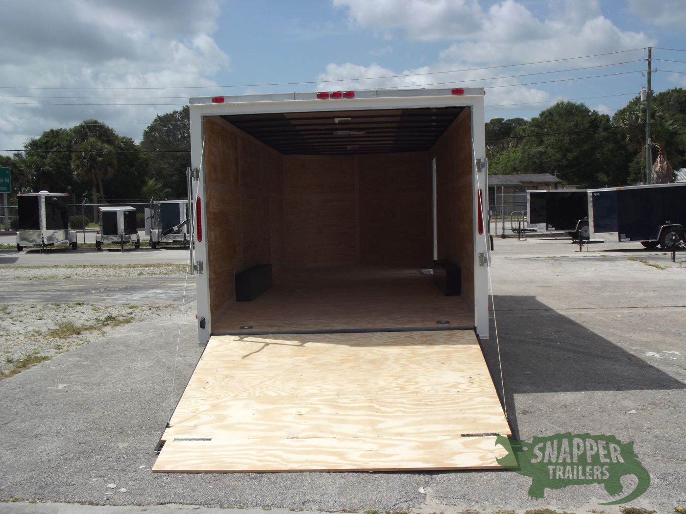 South Georgia Cargo 8.5x22 TA Trailer - White, Ramp, Side Door, 5K Axles - Image 6