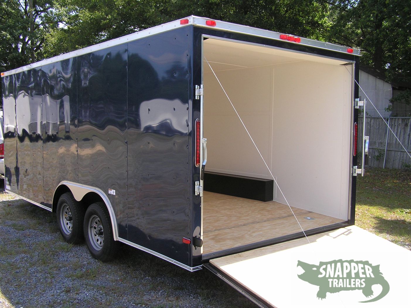 South Georgia Cargo 8.5x18 TA Trailer - Blue, Ramp, Side Door, Vinyl Interior - Image 4
