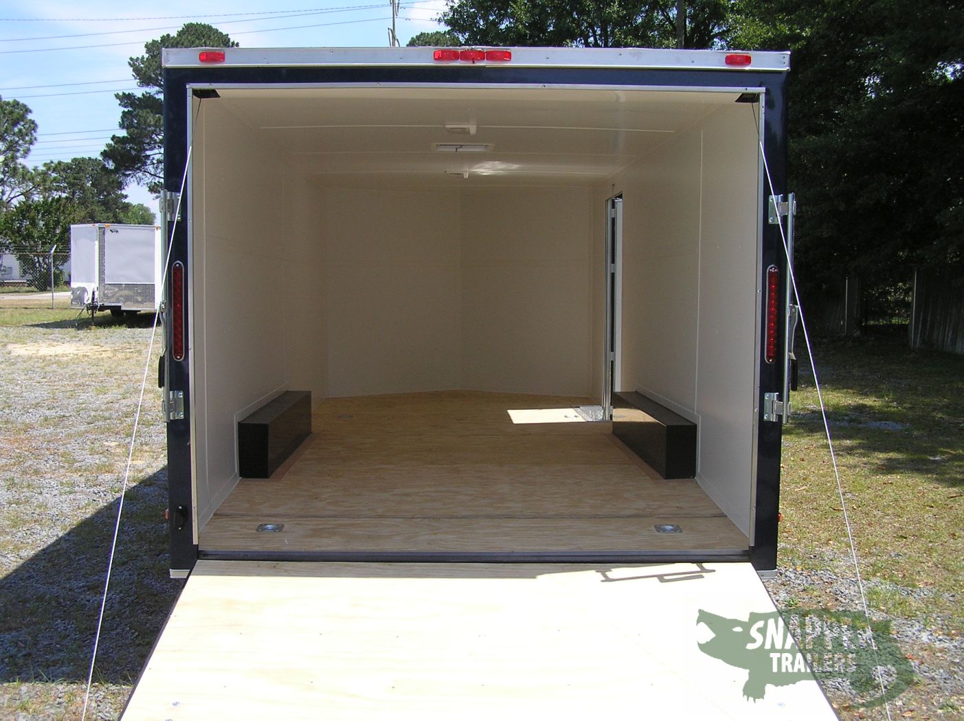 South Georgia Cargo 8.5x18 TA Trailer - Blue, Ramp, Side Door, Vinyl Interior - Image 6