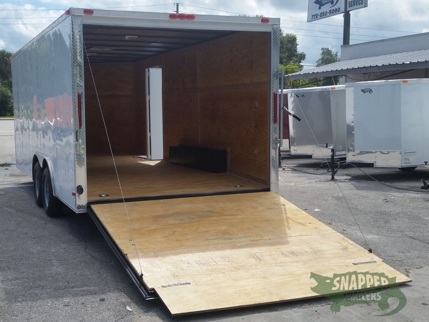 Freedom Trailers 8.5x20 TA Trailer - White, Ramp, Side Door, D-Rings - Image 3