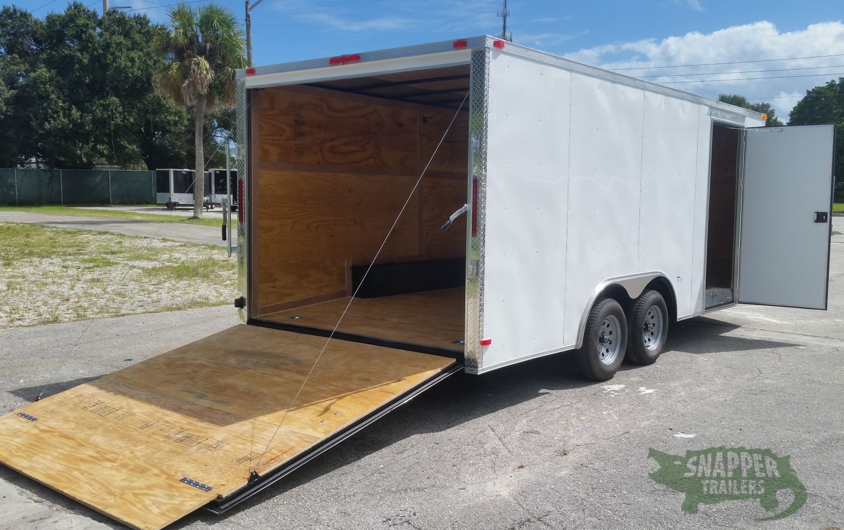Freedom Trailers 8.5x20 TA Trailer - White, Ramp, Side Door, D-Rings - Image 11