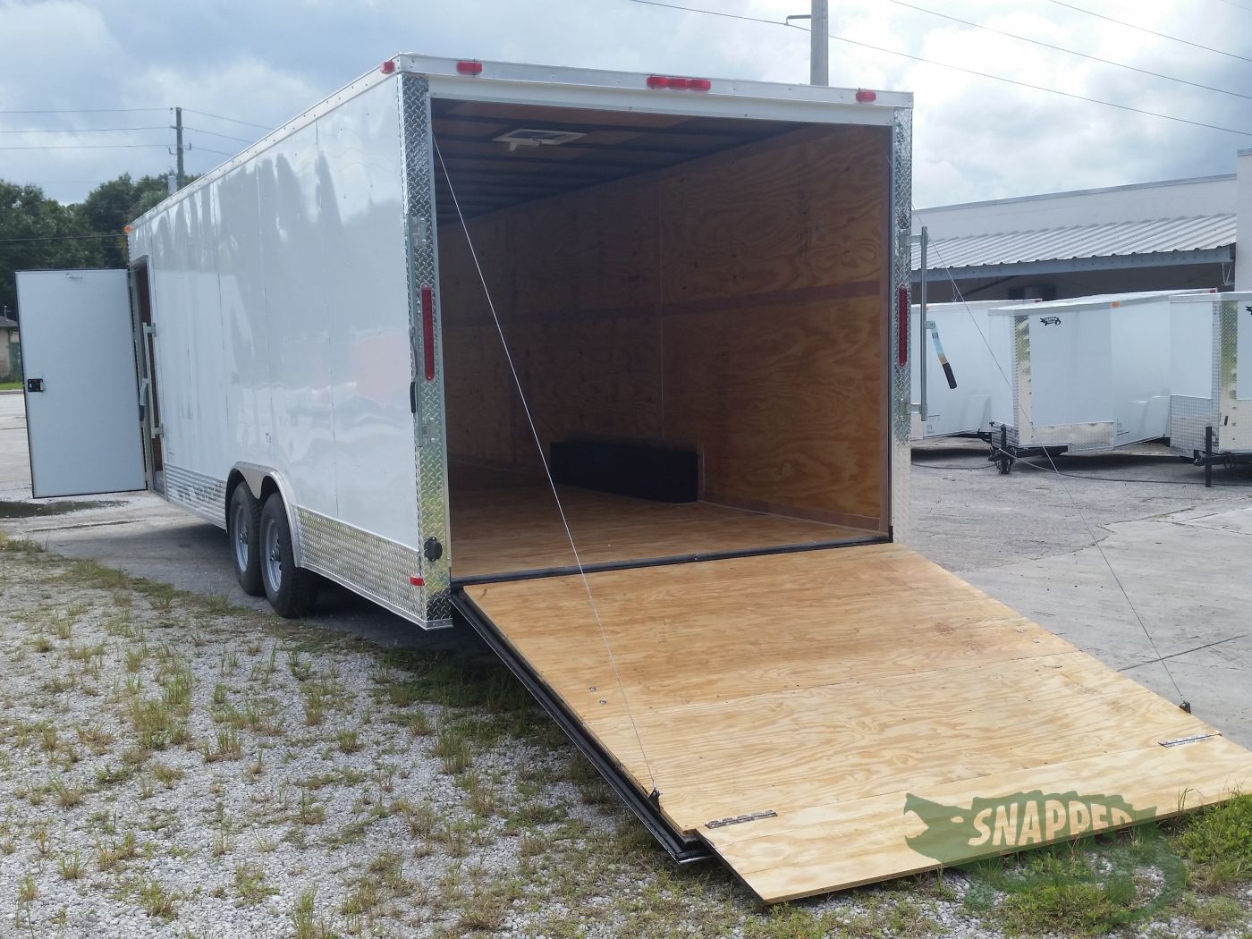 South Georgia Cargo 8.5x24 TA Trailer - White, Ramp, Side Door, 5K Axles, Extra Height, Extra Roof Vent - Image 6