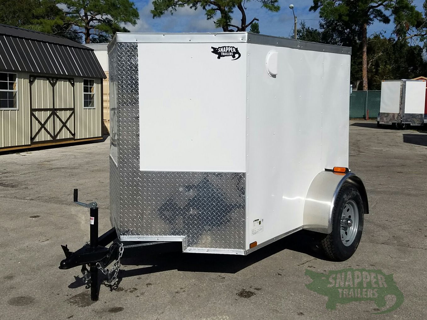 Quality Cargo 5x6 SA Trailer - White, Barn Doors, Side Vents - Image 2