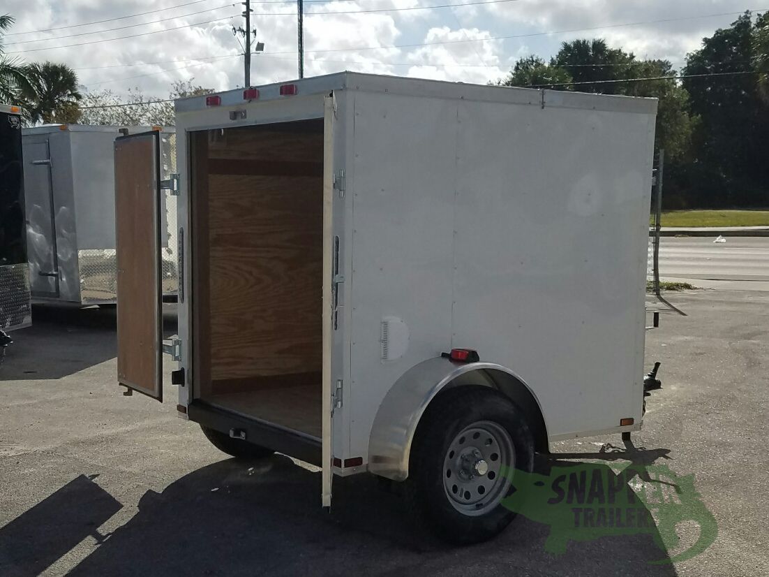 Quality Cargo 5x6 SA Trailer - White, Barn Doors, Side Vents - Image 8