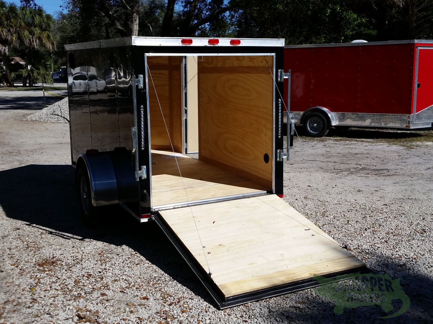 Quality Cargo 5x10 SA Trailer - Black, Ramp, Side Door - Image 6