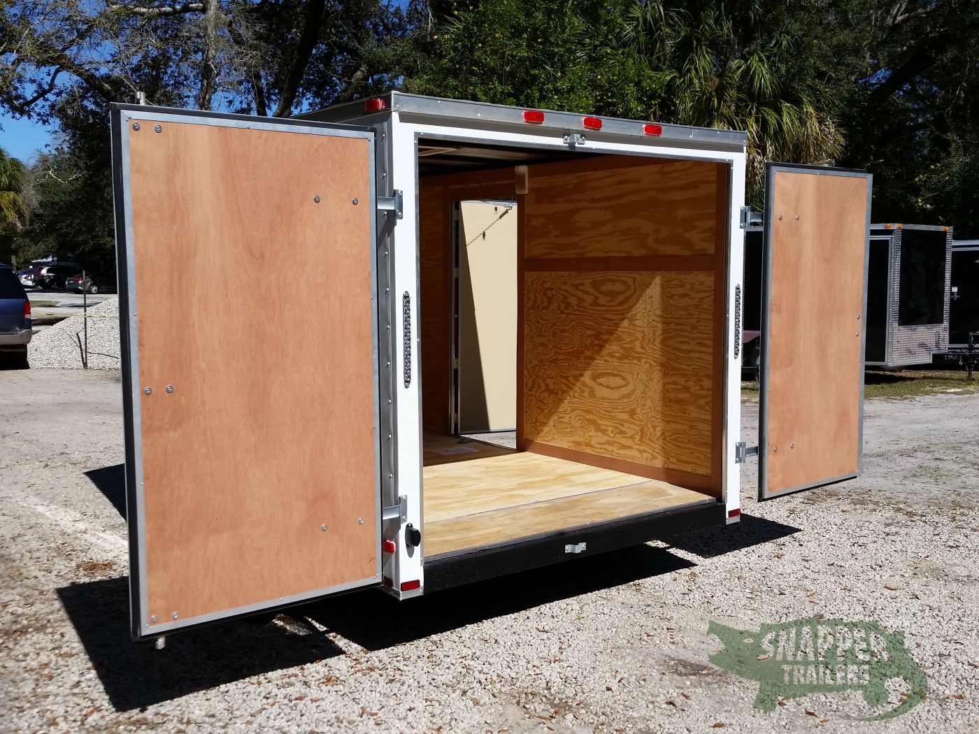 Quality Cargo 7x10 SA Trailer - White, Barn Doors, Side Door, Extra Height, Electric Brakes - Image 6