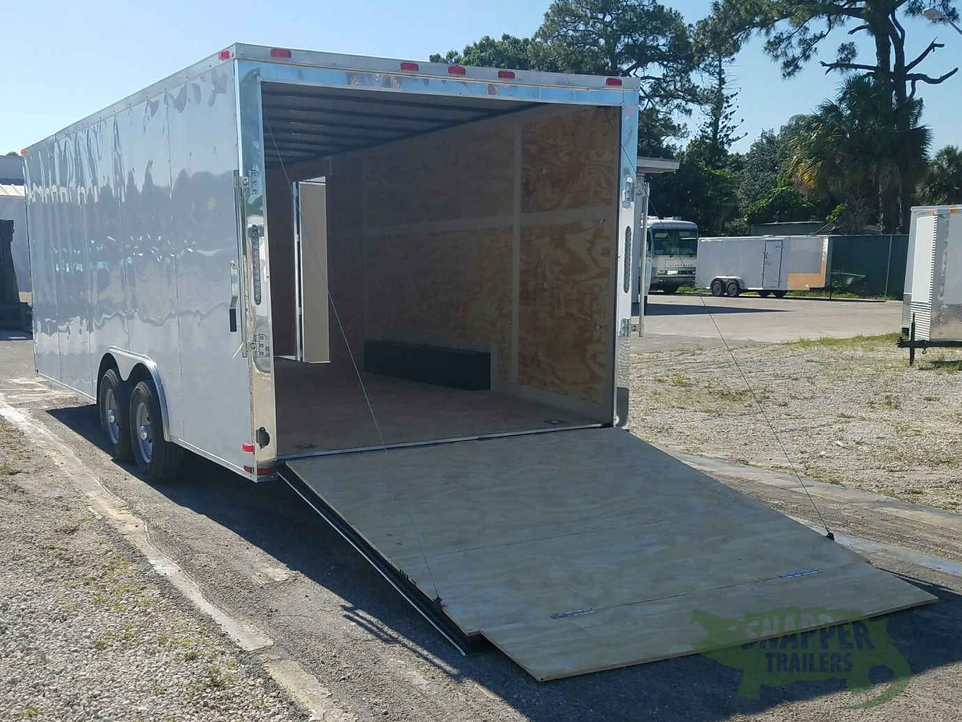 Quality Cargo 8.5x20 TA Trailer - White, Ramp, Side Door, D-Rings, 5K Axles, and Radials - Image 4