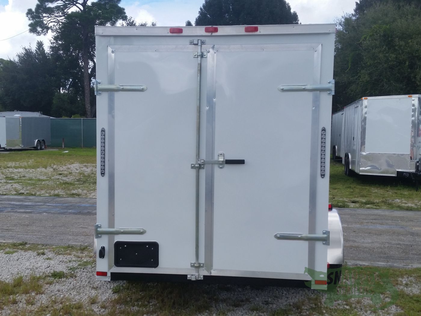 Quality Cargo 6x10 SA Trailer - White, Double Barn Doors, Side Door, Extra Height - Image 7