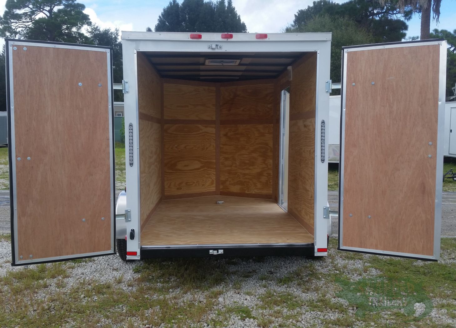 Quality Cargo 6x10 SA Trailer - White, Double Barn Doors, Side Door, Extra Height - Image 6
