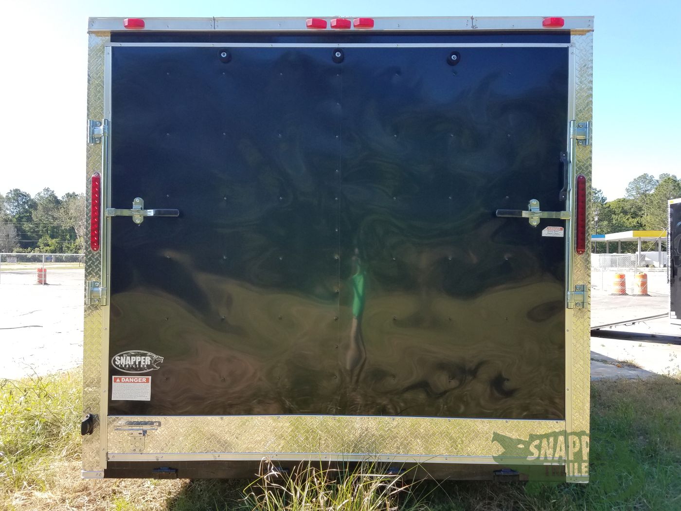 South Georgia Cargo 8.5x24 TA Trailer - Black, Ramp, Side Door, 5K Axles, Flat Front, Extra Height - Image 4