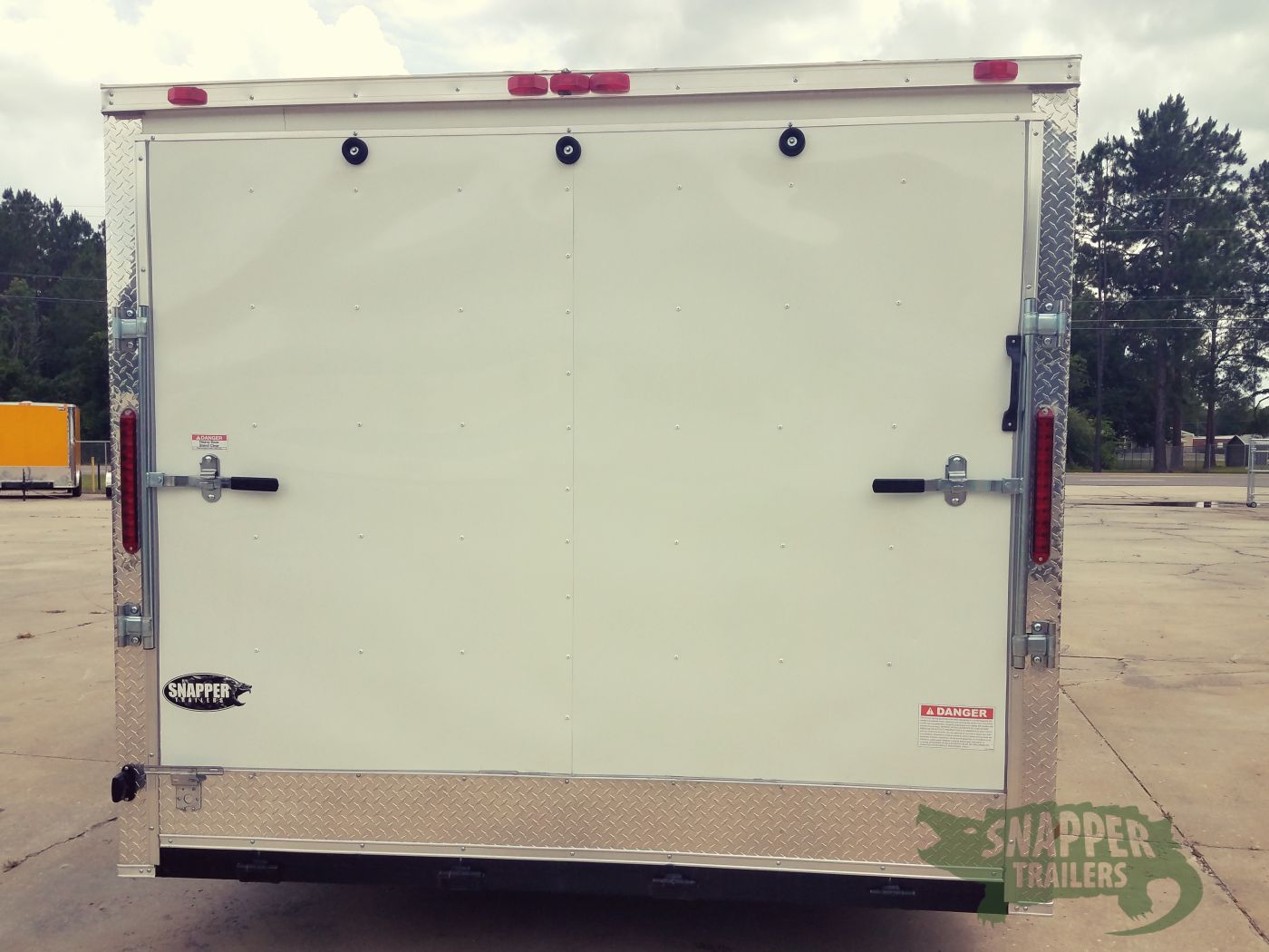 South Georgia Cargo 8.5x26 TA Trailer - White, Ramp, Side Door, Extra Roof Vent, ATP Wrap - Image 5