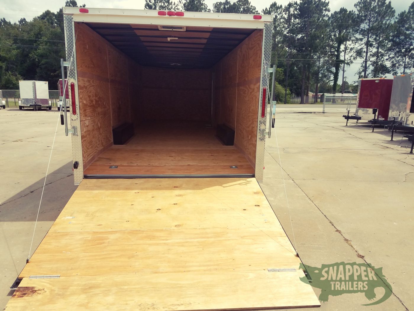 South Georgia Cargo 8.5x26 TA Trailer - White, Ramp, Side Door, Extra Roof Vent, ATP Wrap - Image 4