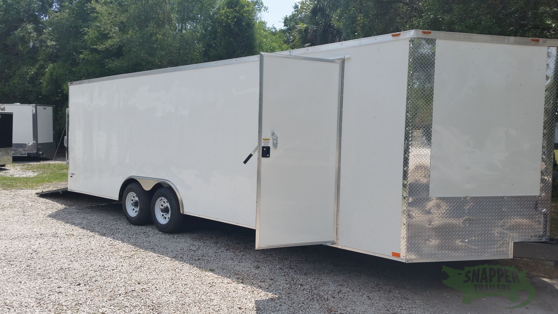 Freedom Trailers 8.5x26 TA Trailer - White, Ramp, Side Door, 5K Axles, D-Rings - Image 5