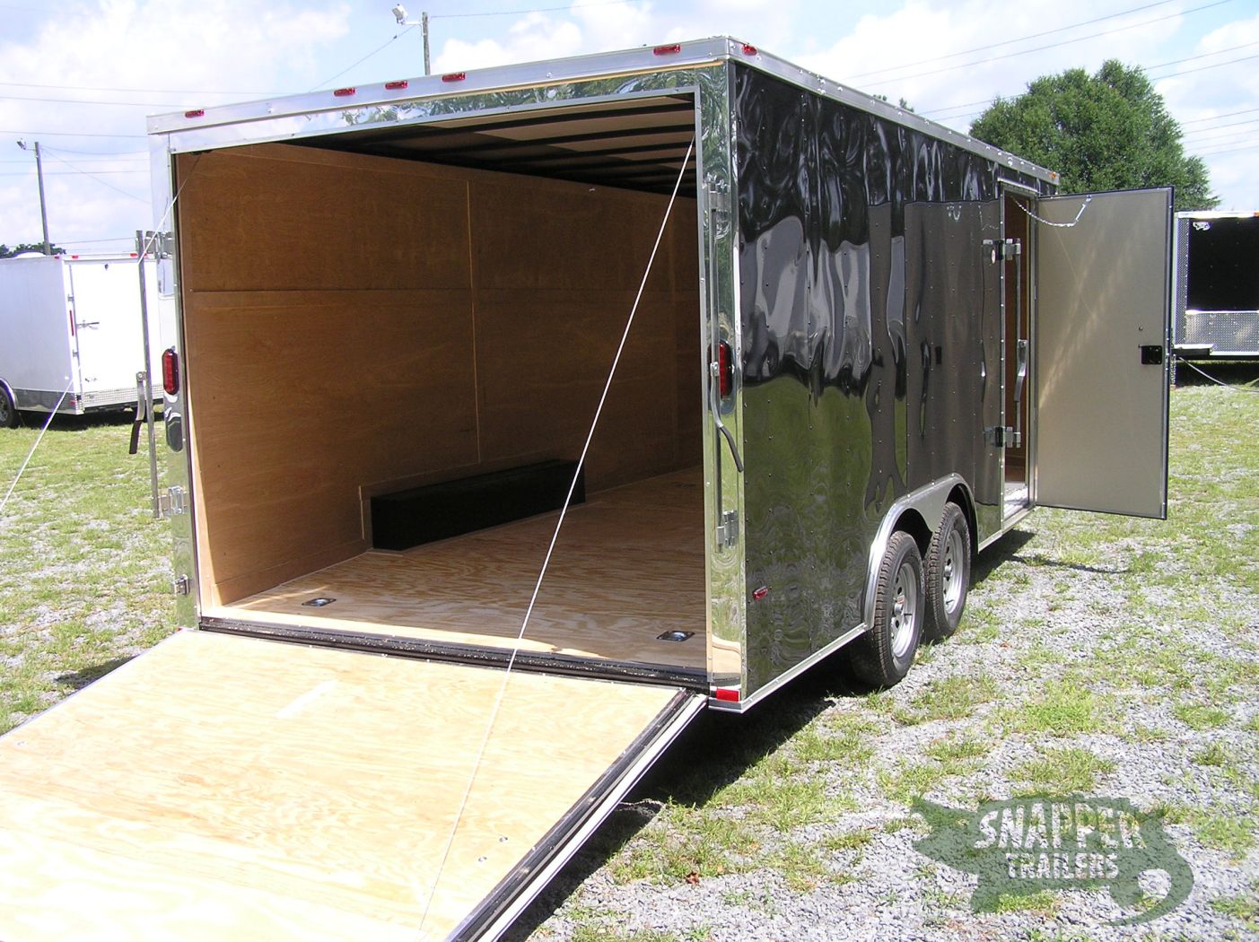 Freedom Trailers 8.5x18 TA Trailer - Black, Ramp, Side Door, D-Rings - Image 9