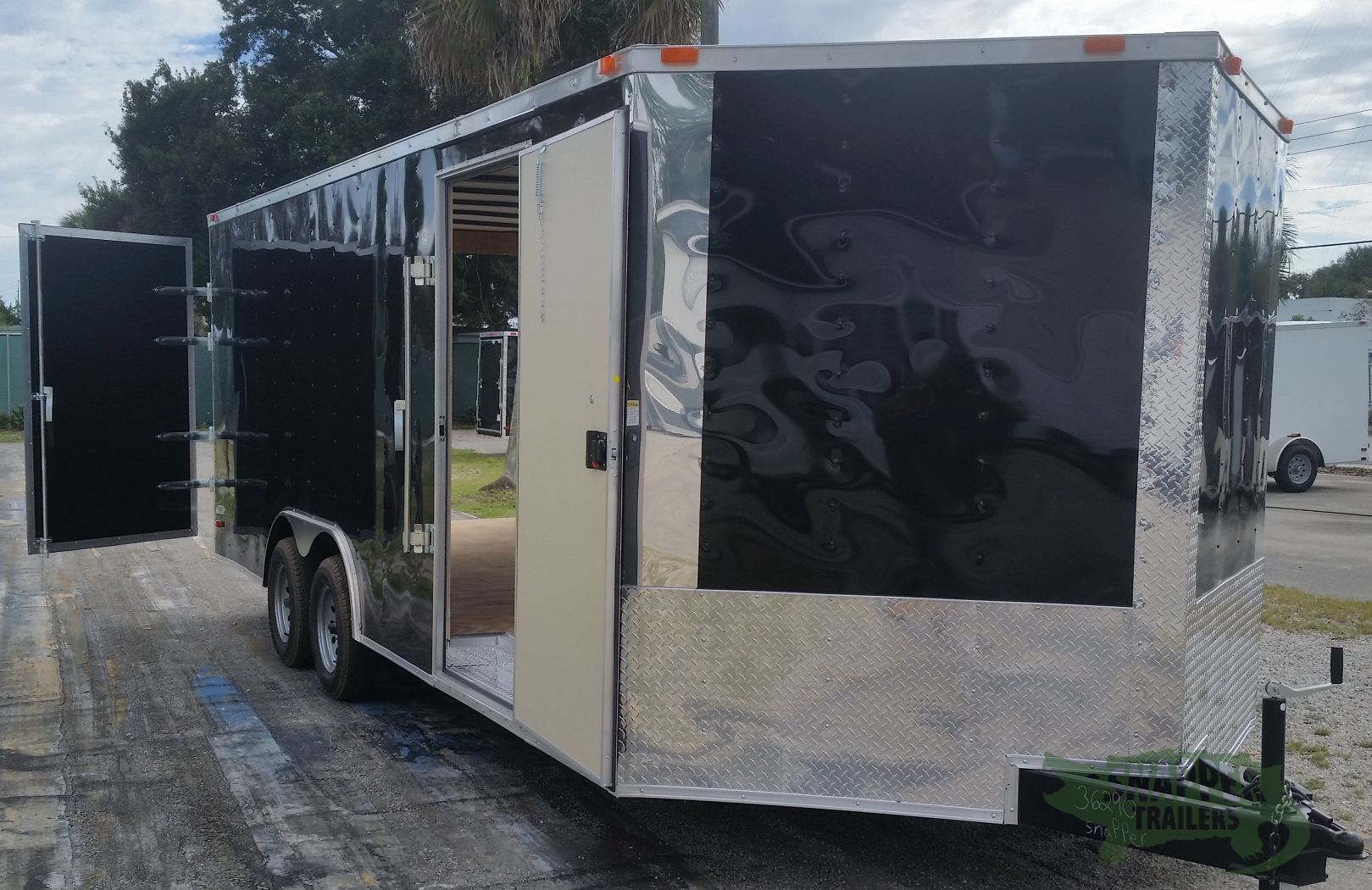 Freedom Trailers 8.5x20 TA Trailer - Black, Double Barn Doors, Side Door, D-Rings - Image 12