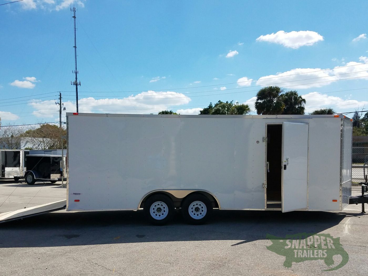 Freedom Trailers 8.5x20 TA Trailer - White, Ramp, Side Door, 5K Axles, D-Rings - Image 10